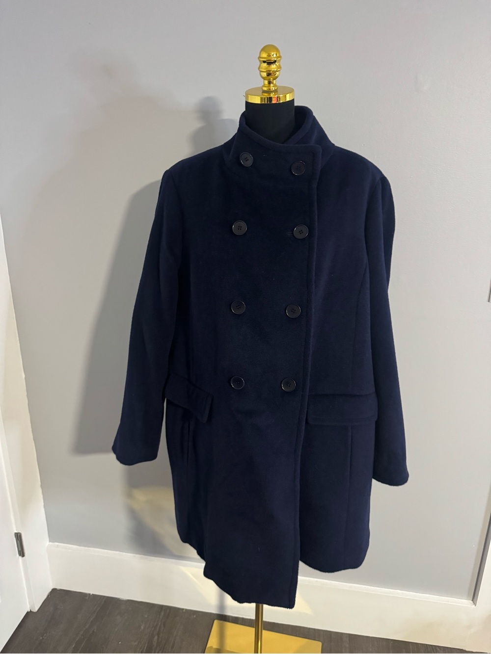 NWT Talbot’s Tailored Peacoat in Navy Size 2X